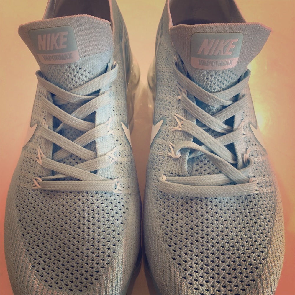 NIKE VAPORMAX WOMEN’S RUNNING SHOE SNEAKER SZ 7.5